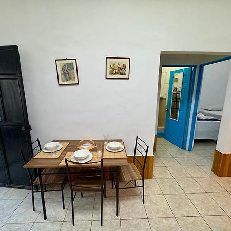 Hostal Inn 1 Flores Ngoại thất bức ảnh