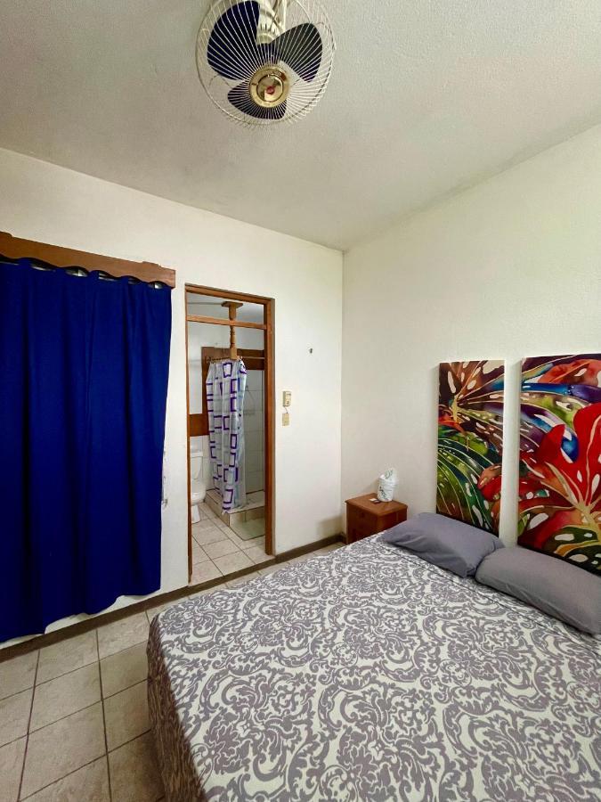 Hostal Inn 1 Flores Ngoại thất bức ảnh