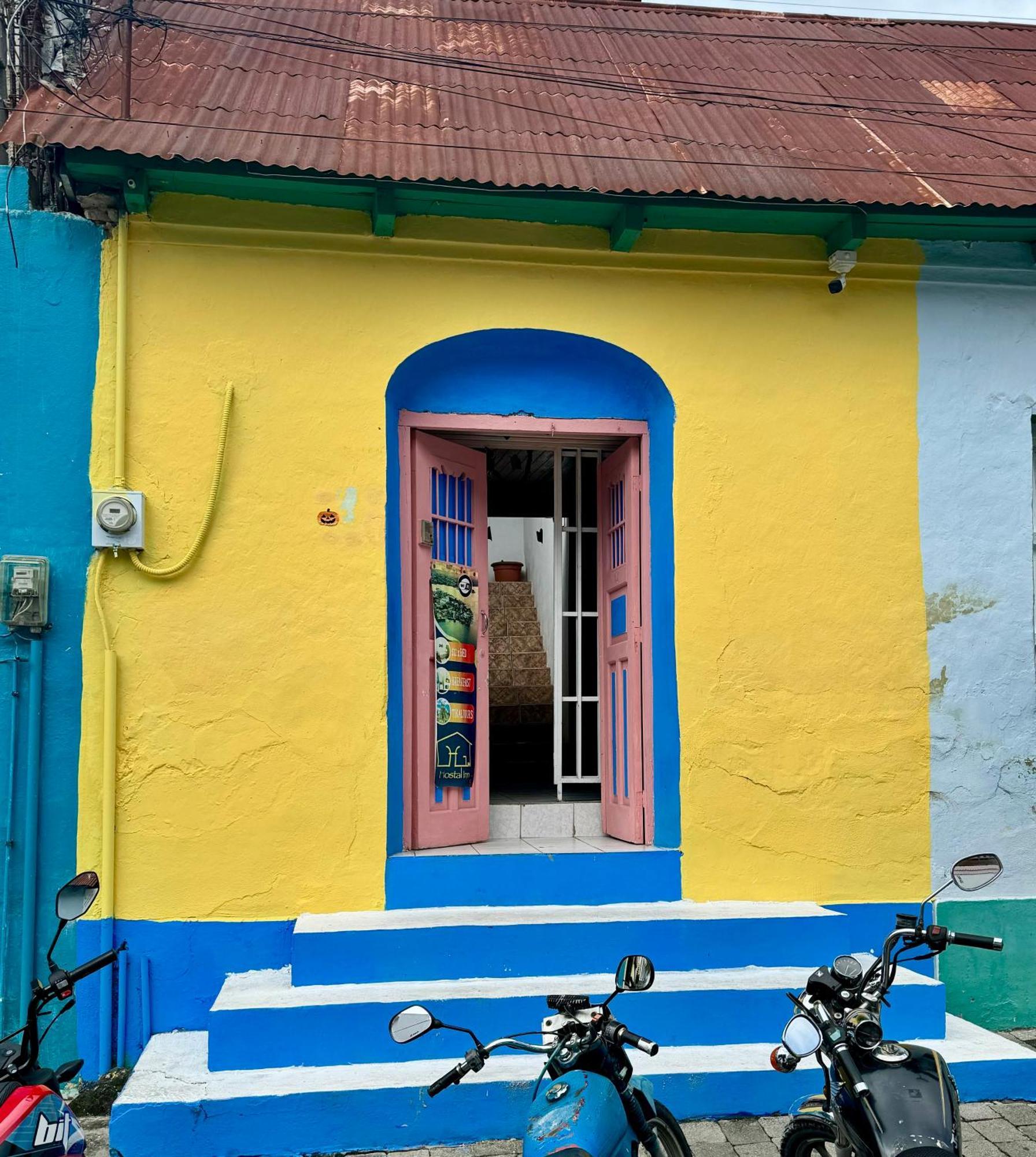 Hostal Inn 1 Flores Ngoại thất bức ảnh