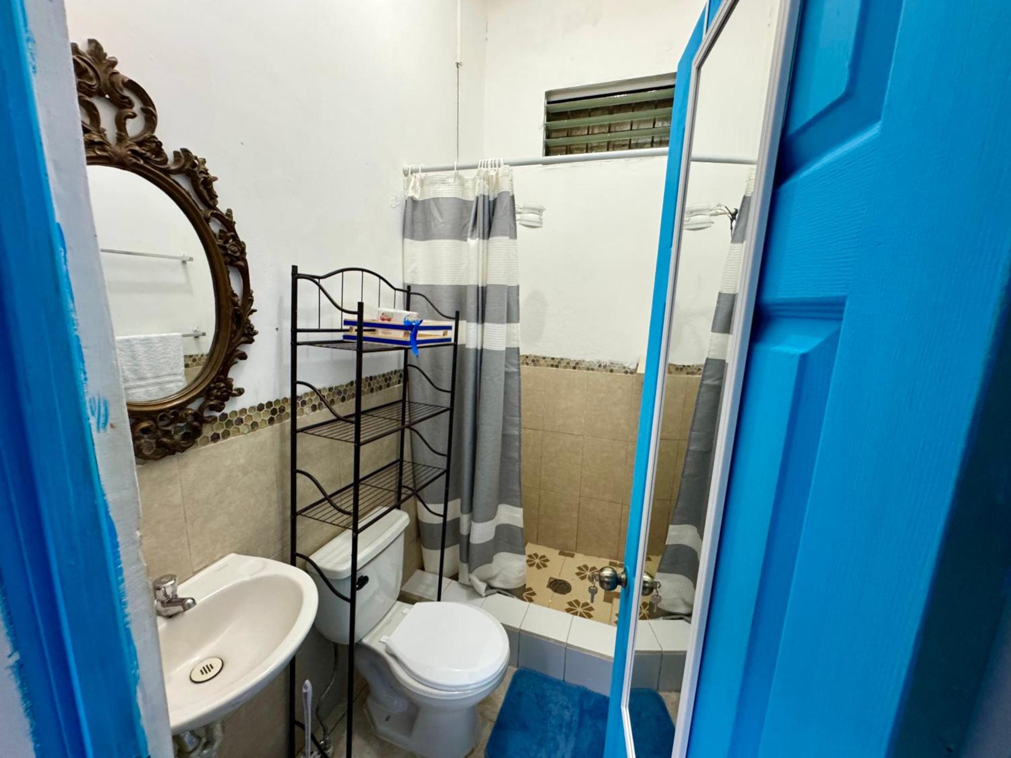 Hostal Inn 1 Flores Ngoại thất bức ảnh