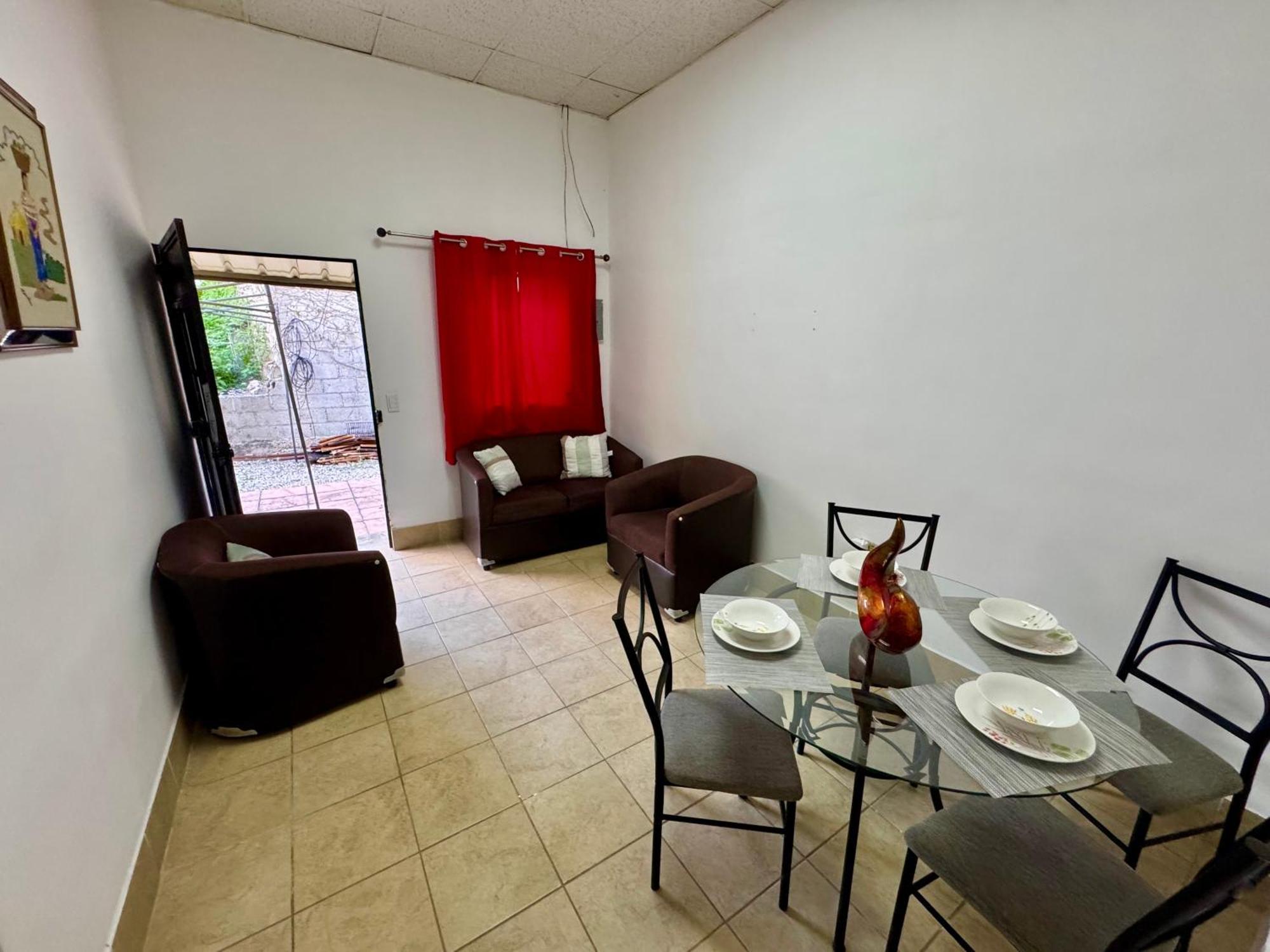 Hostal Inn 1 Flores Ngoại thất bức ảnh
