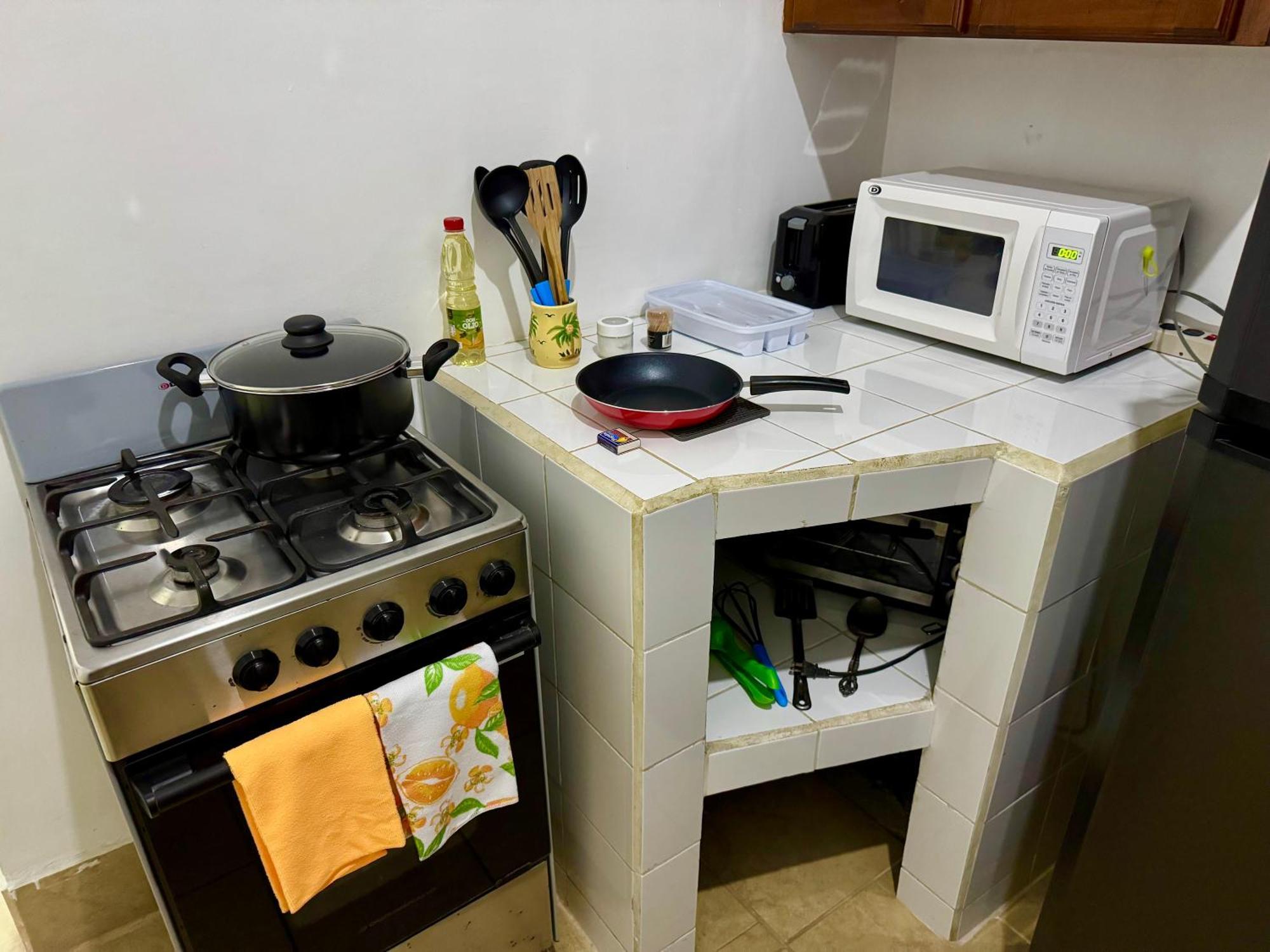 Hostal Inn 1 Flores Ngoại thất bức ảnh